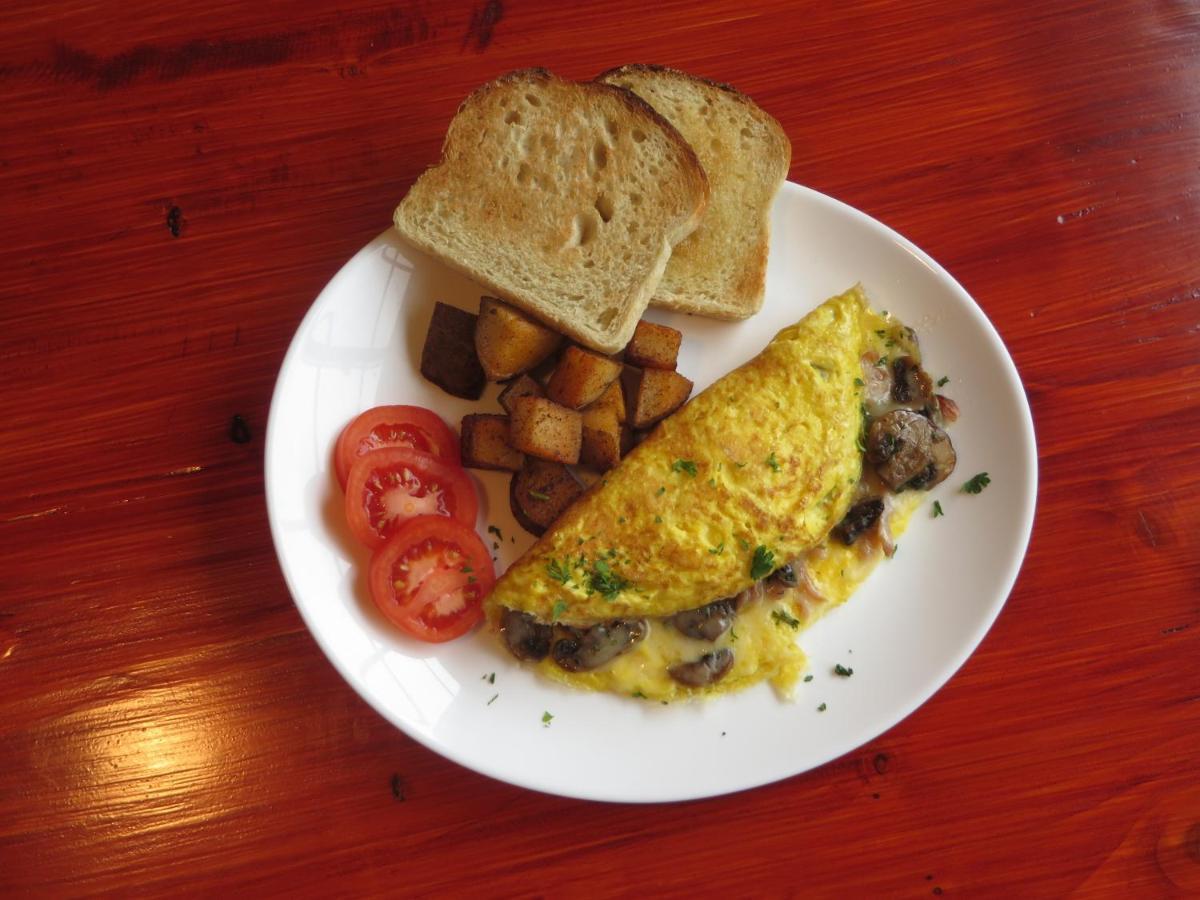 Café Acadien Hotel 2*